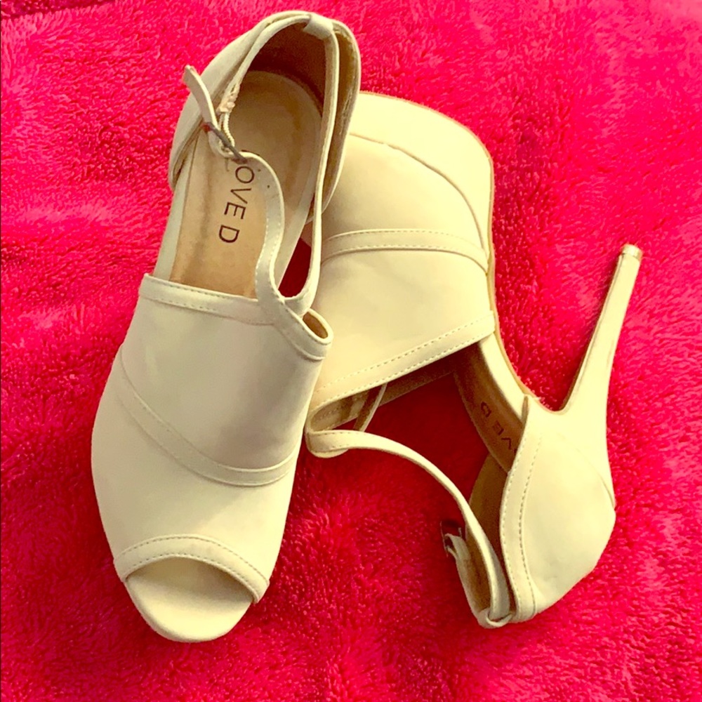 Nude 8.5 Love D heels